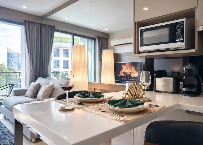 Apartment Bright & Spacious - Asoke *