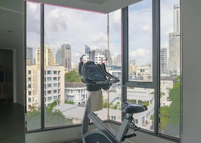 Bright & Spacious - Asoke